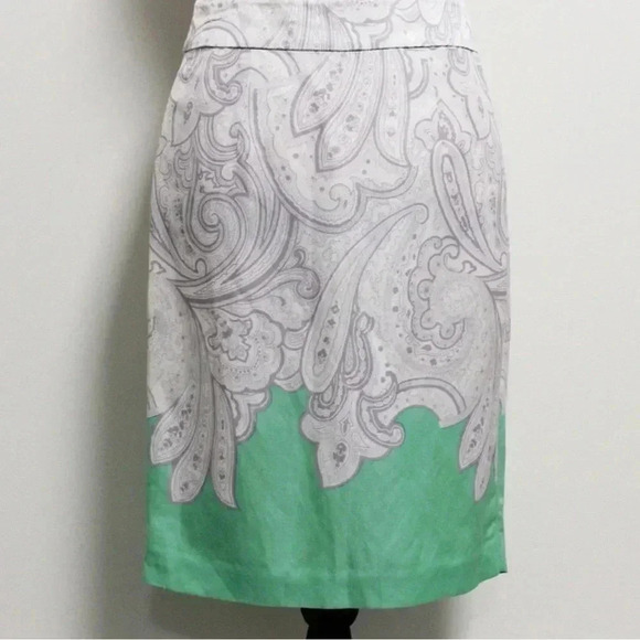 Banana Republic White Green Paisley Dipped Pencil Skirt Linen Size 0P Petite - Picture 6 of 6